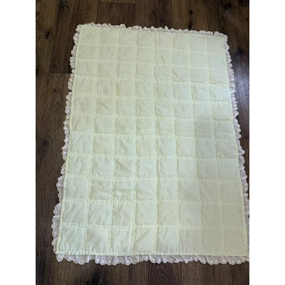 Vintage Puffy Square Blanket Quilt Baby Throw Crib Green Yellow 44x32 Cottage